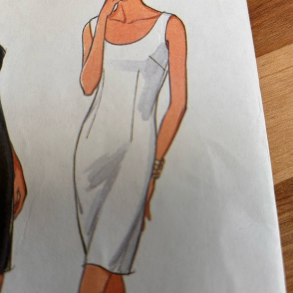 Style 2117 sizes 6 to 16 - sleeveless dress with lowered neck - Picture 4 of 7